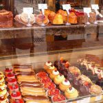 بازار شیرینی و شکلات در آستانه نوروز