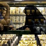 احتمال سقوط قیمت جهانی طلا در سال ۱۴۰۰